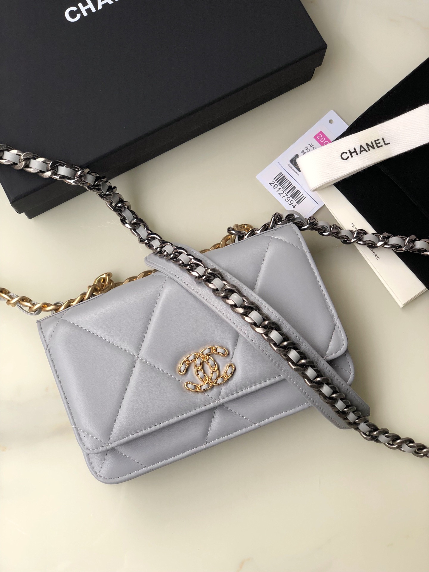Ch*el classic wallet on chain 4.8 × 7.5 × 1.4 in