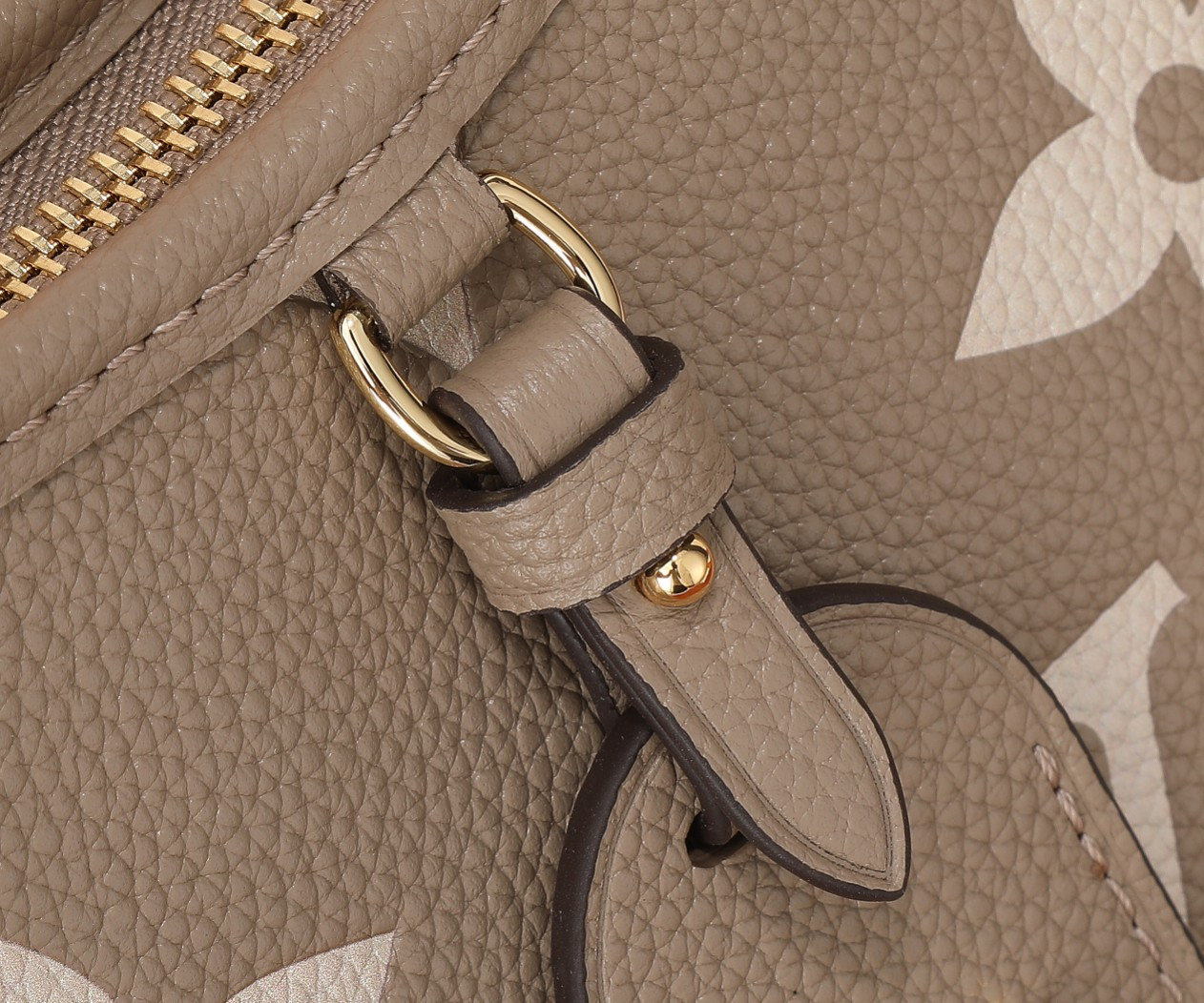 LV  CarryAll PM M47180 11.6x9.4x4.7 inches