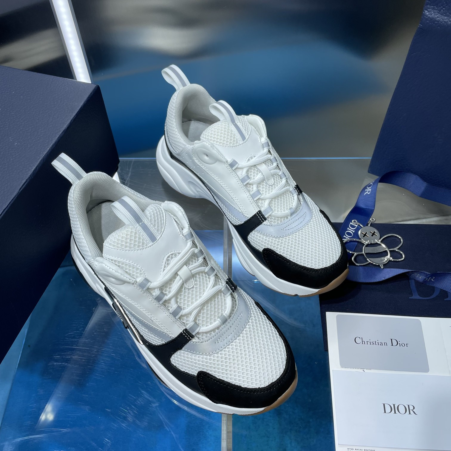 ua D*or b22 white sneaker