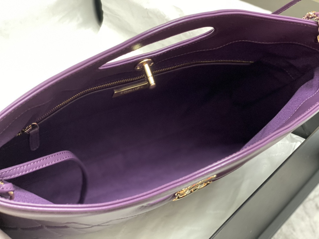 Ch*el shopping bag shiny lambskin & gold-tone metal 35x39x8cm