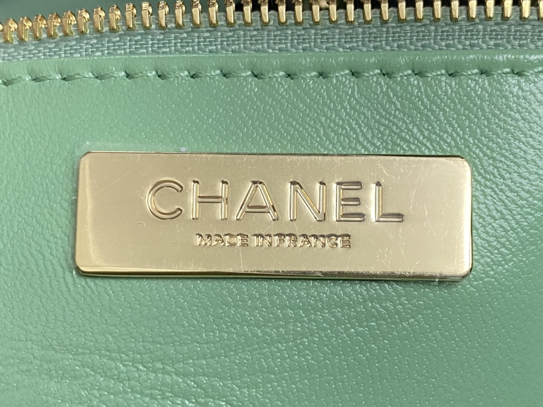 Ch*el mini shopping bag shiny lambskin & gold-tone metal light green 22x23x5.5cm
