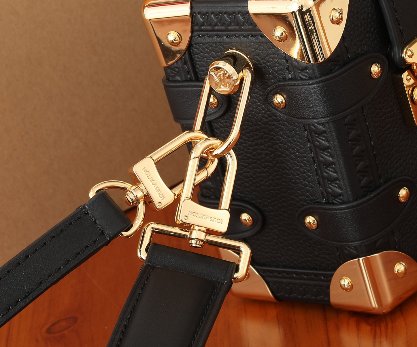 LV Side Trunk PM M23817 7.1 x 4.9 x 3.1 inches