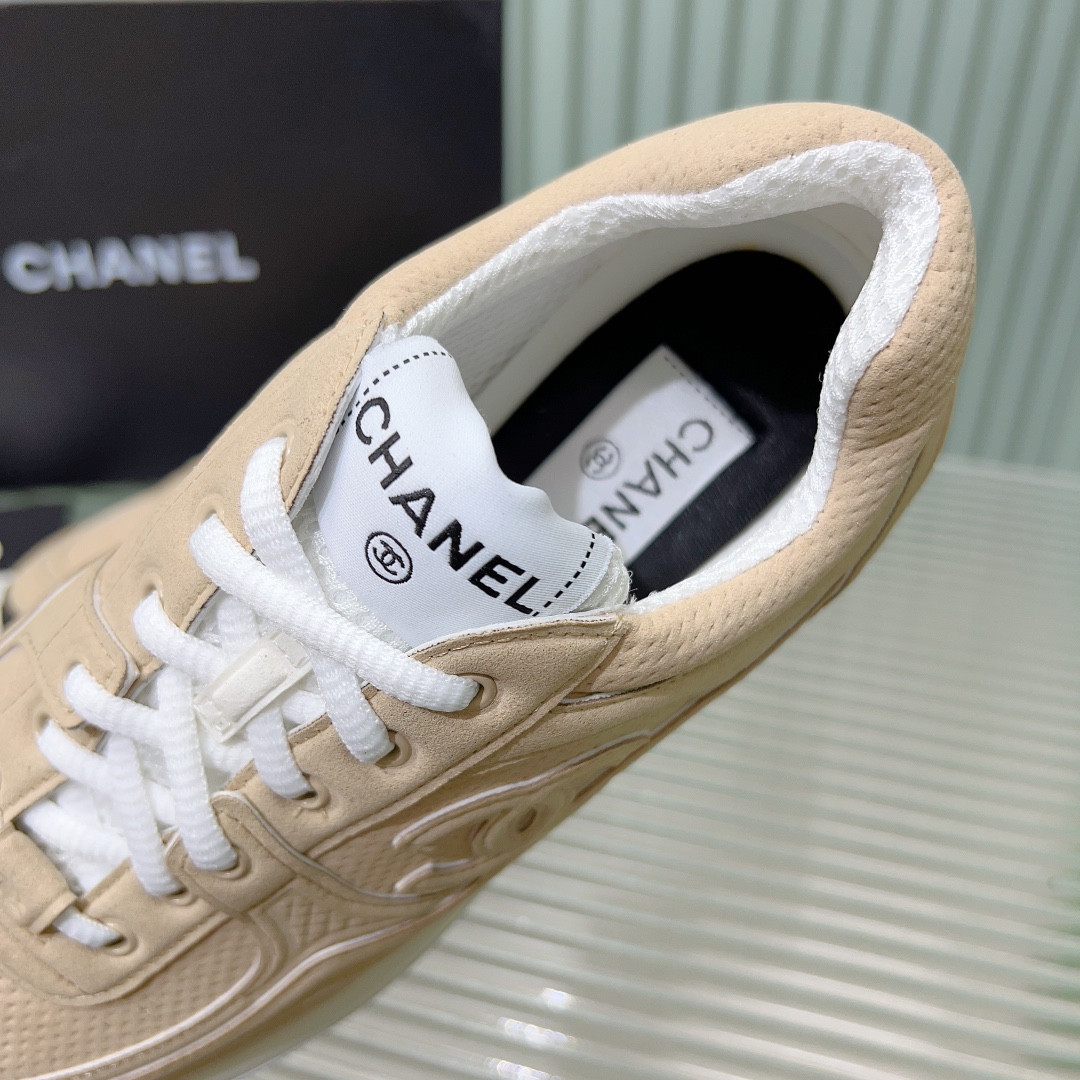 ua Ch*el sneakers fabric
