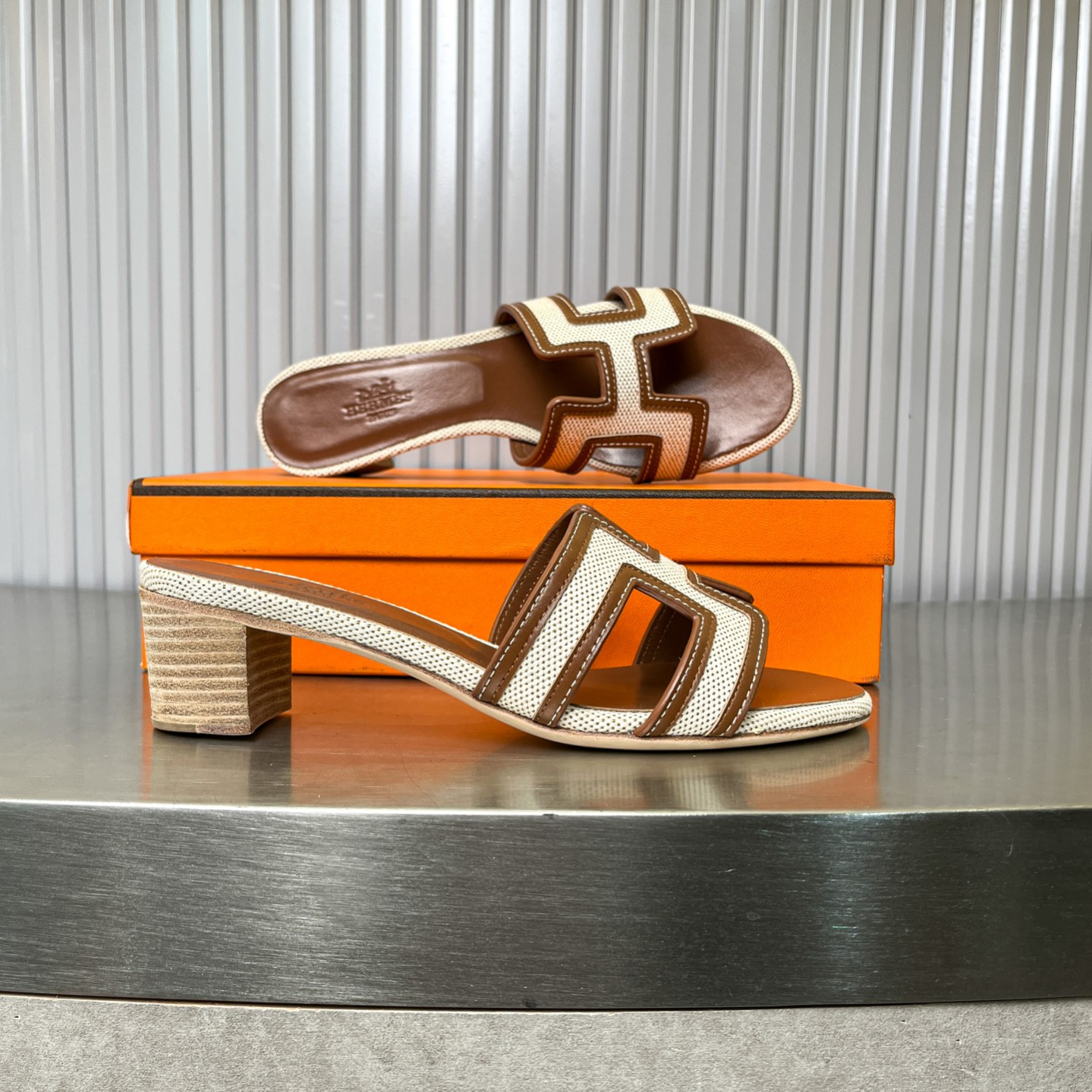 ua H**me5 oasis sandal