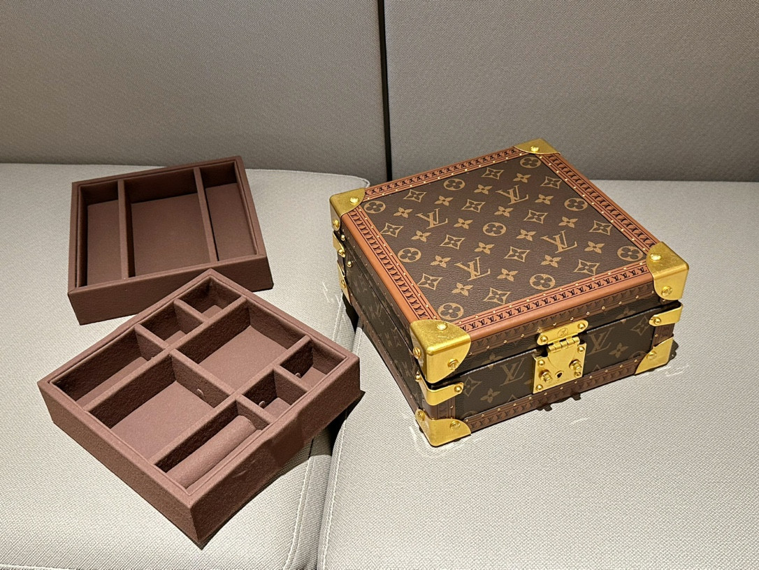 LV M13513 Jewelry Box 9.4 x 4.9 x 9.4 inches