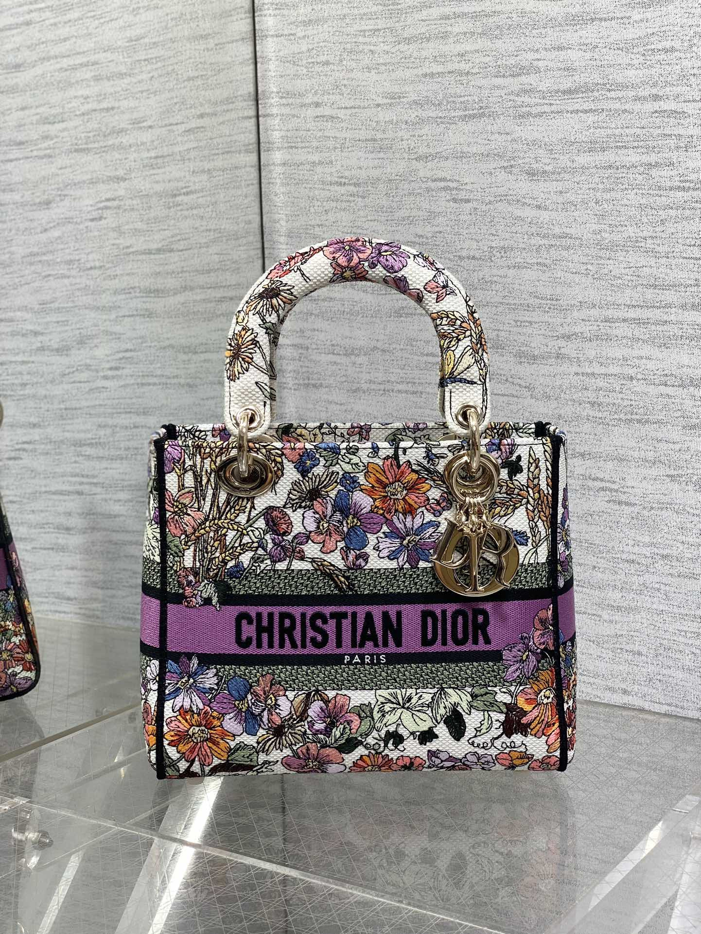 medium lady D*or bag white multicolor D*or 4 saisons Été embroidery 24 x 20 x 12 cm