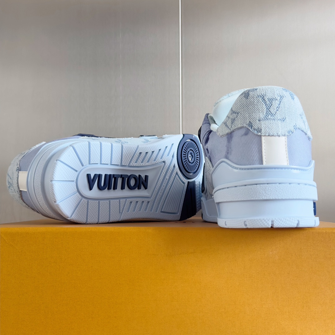 UA LV Trainer Sneaker