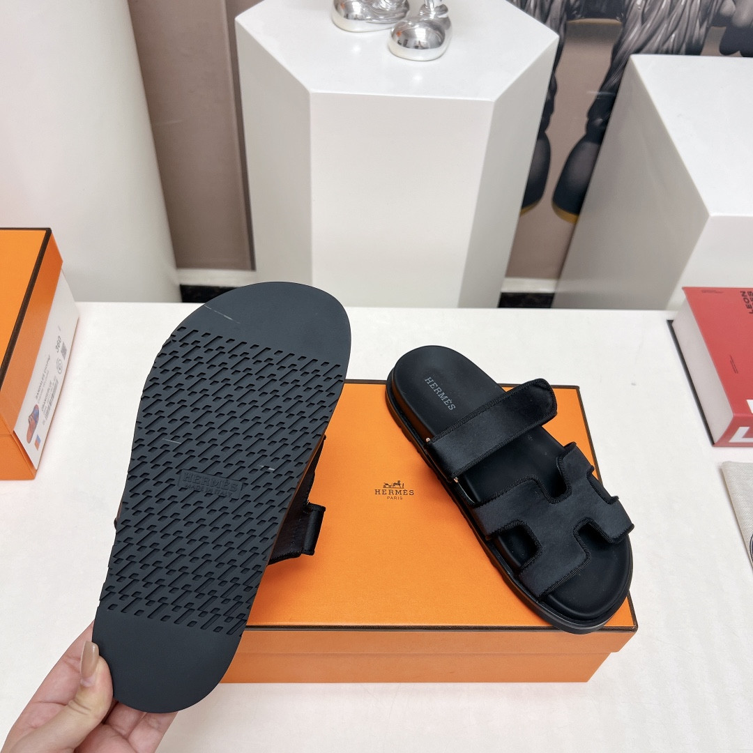 ua H**me5 chypre sandal