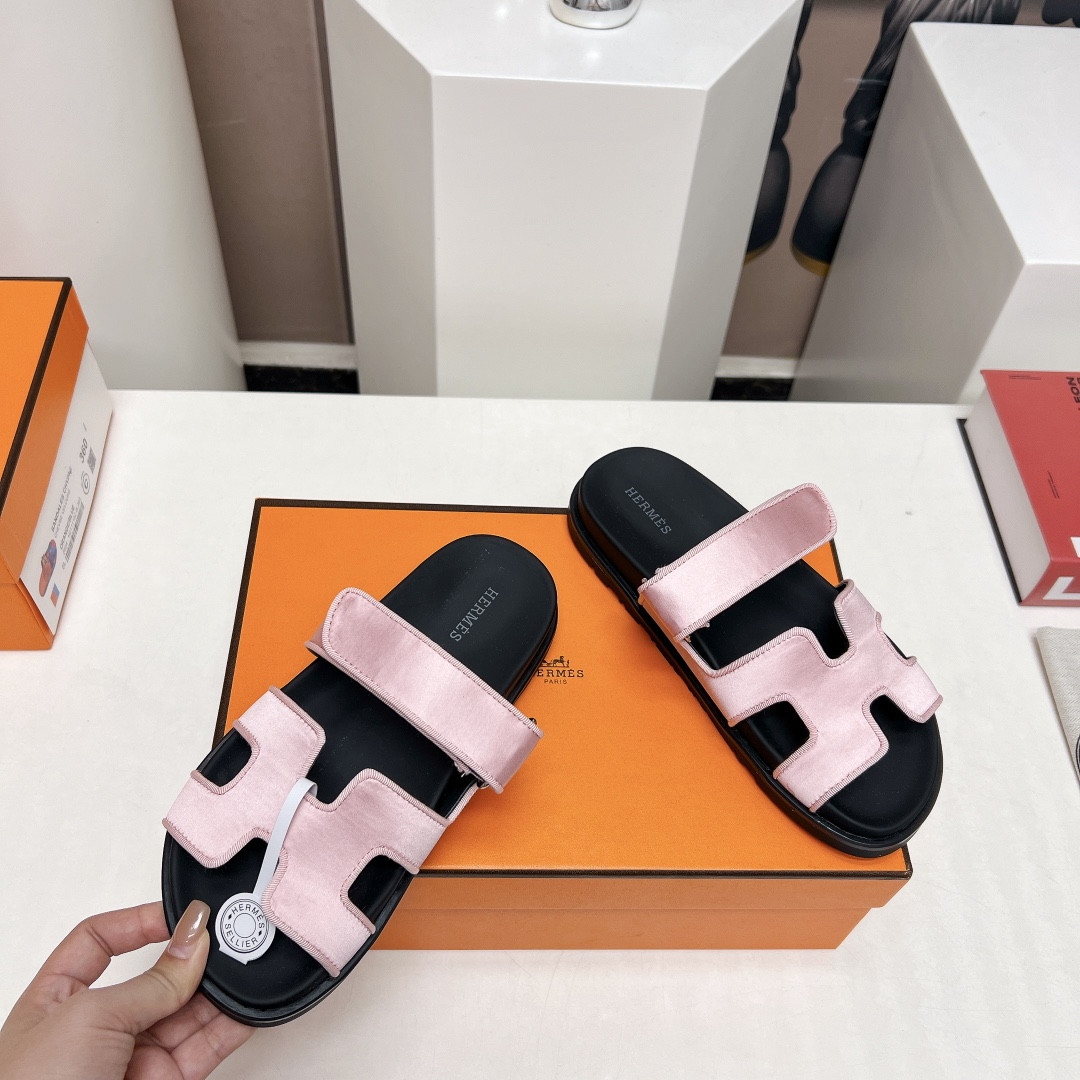 ua H**me5 chypre sandal