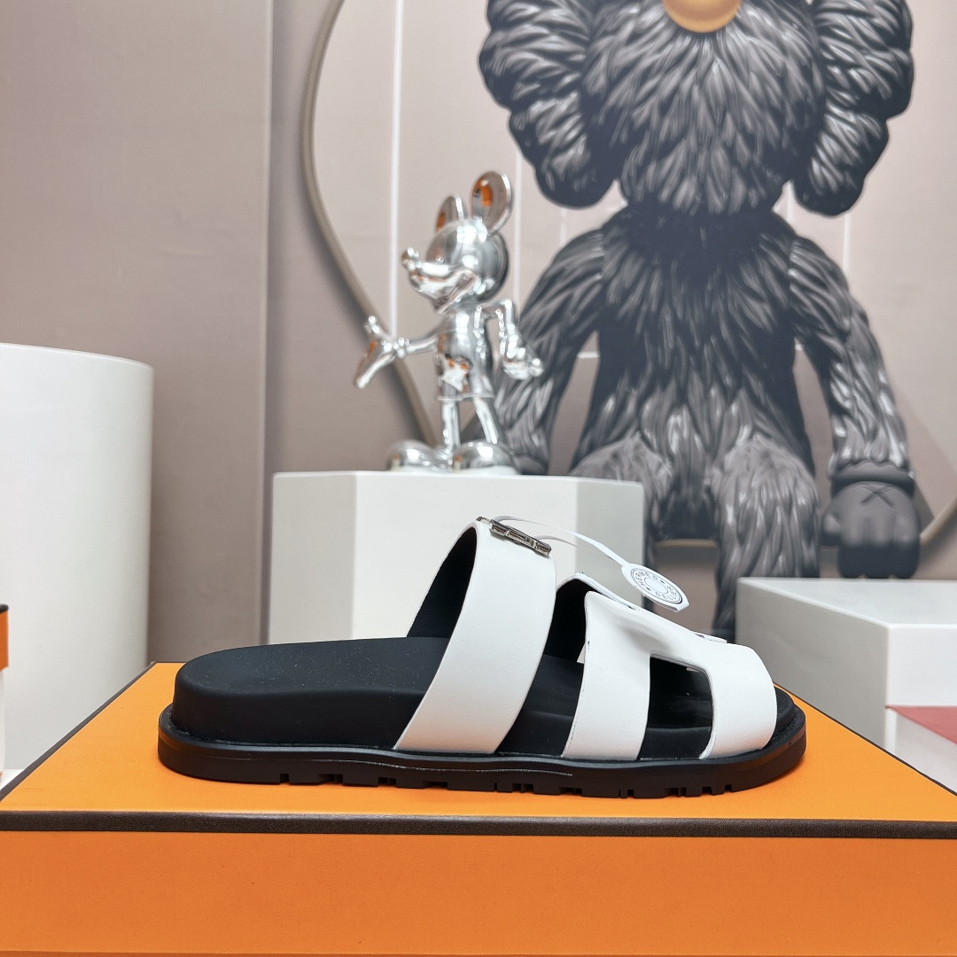 ua H**me5 chypre sandal