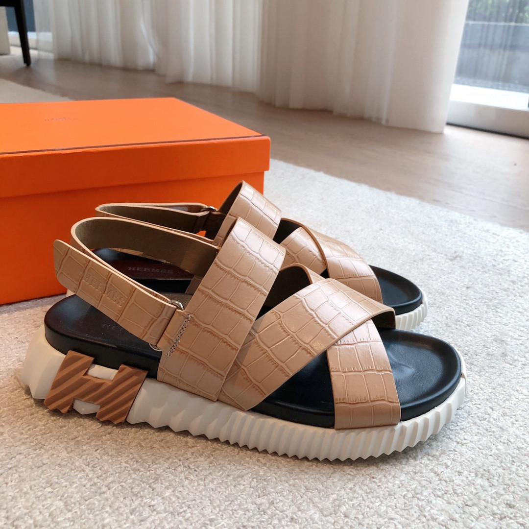 ua H**me5 electric sandal