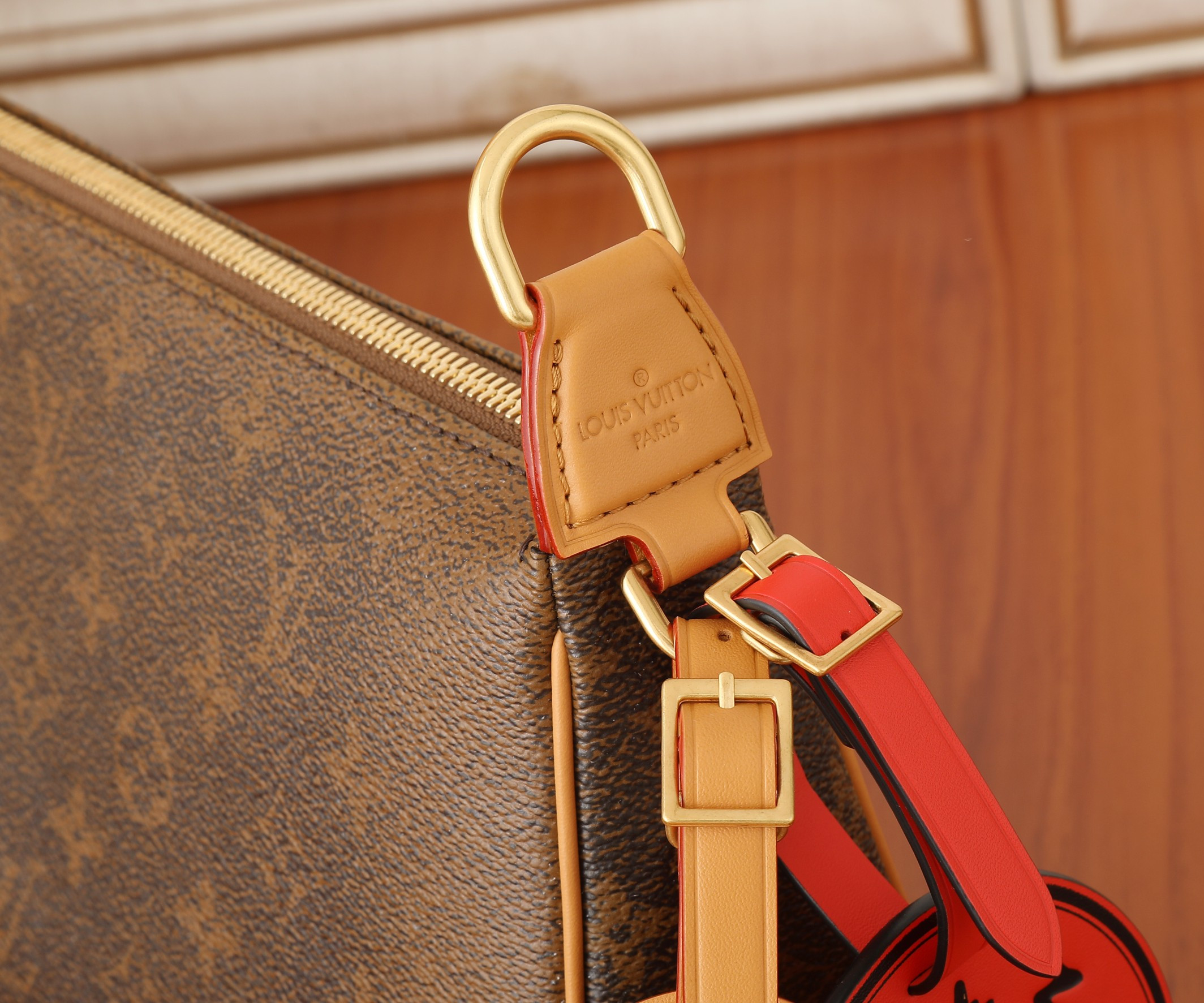 LV Pochette Accessoire XL M11623 28x16.5x9CM