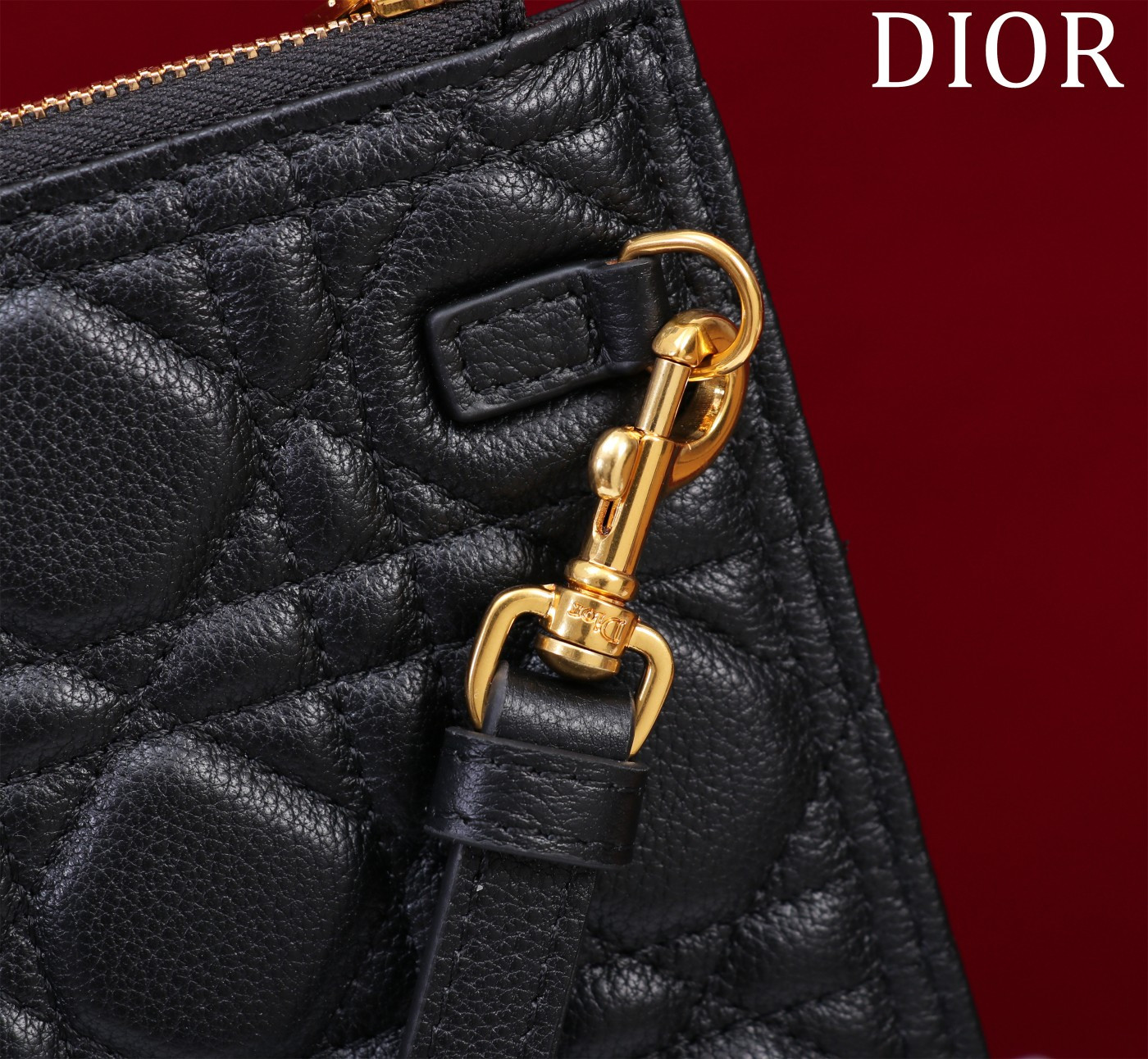 large D*or caro daily pouch 30 x 21.5 cm