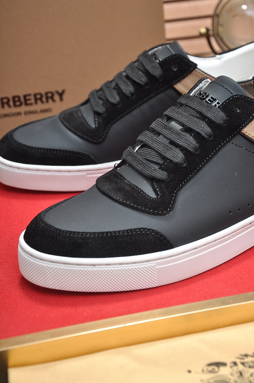 ua B**rry sneakers