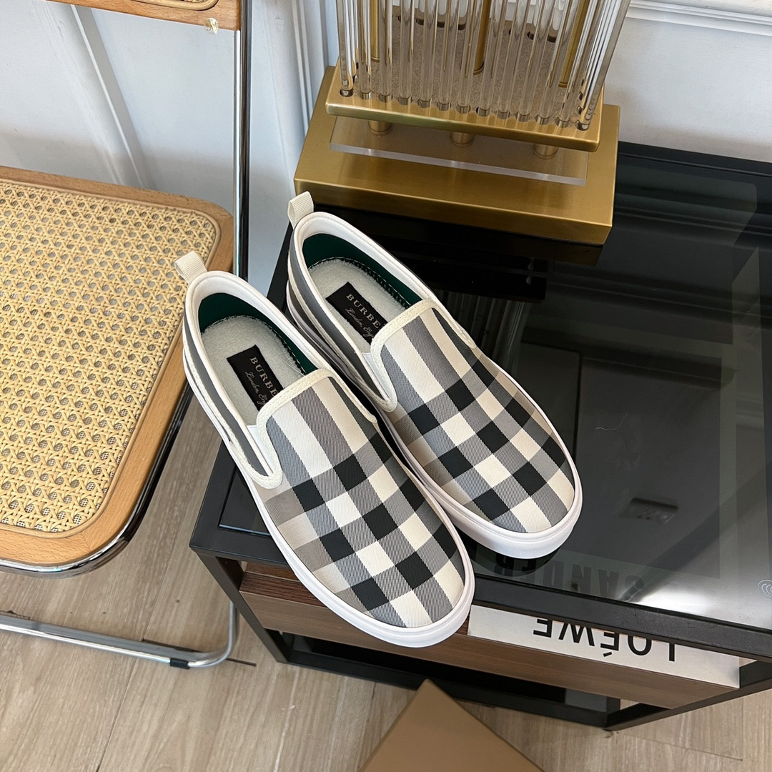 ua B**rry slip on sneakers