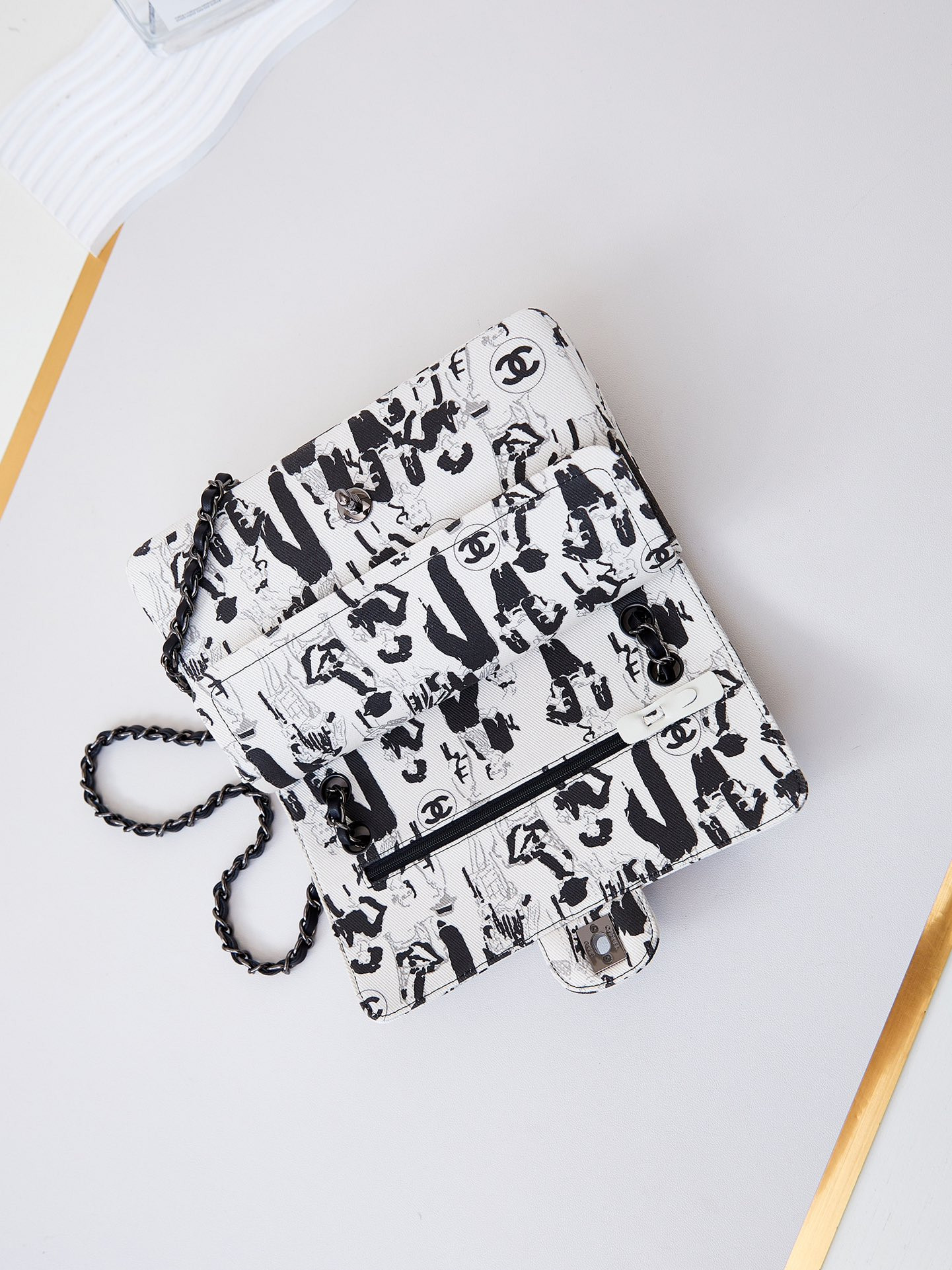 Ch*el classic flap bag 15.5×25.5×6.5cm