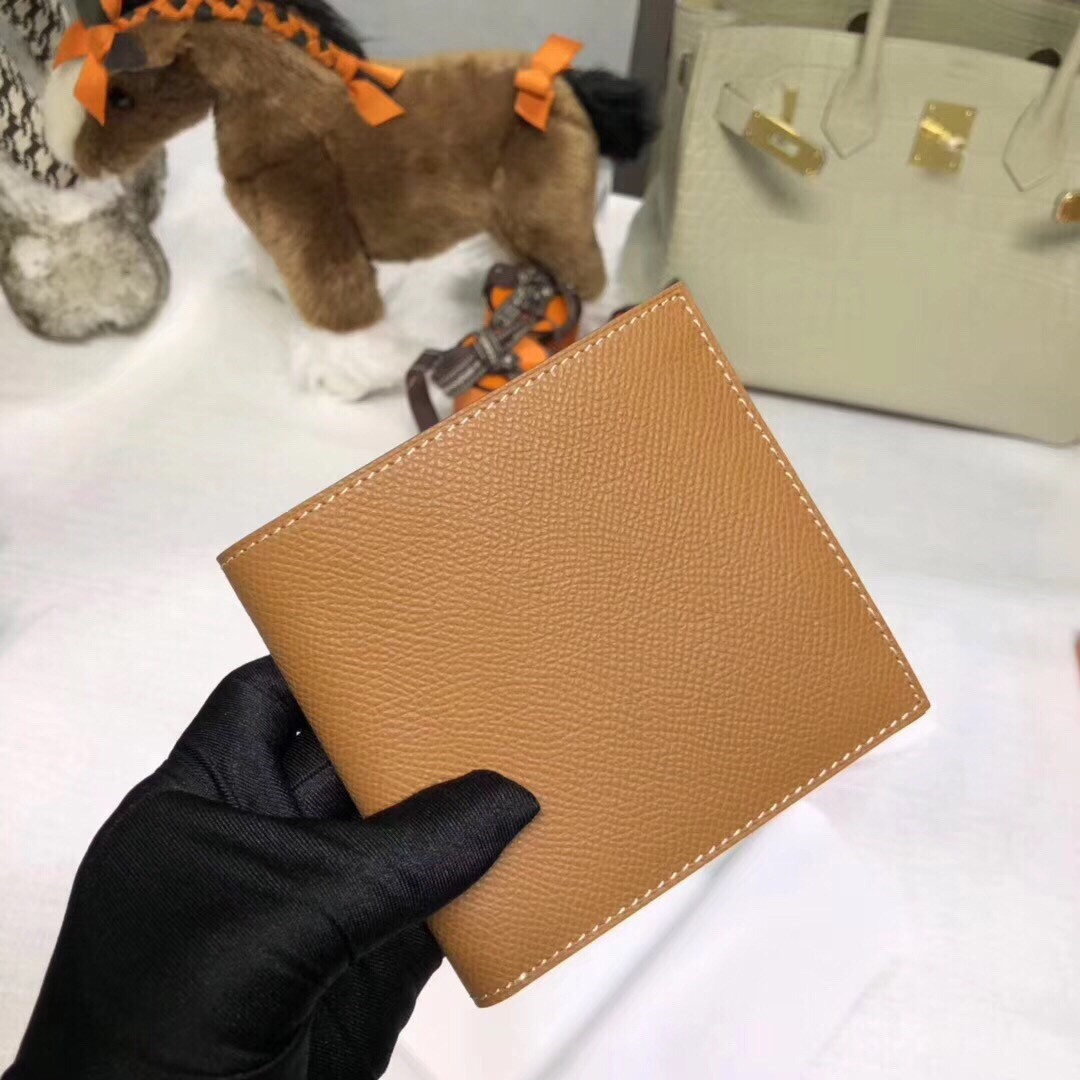 H**me5  poker compact wallet