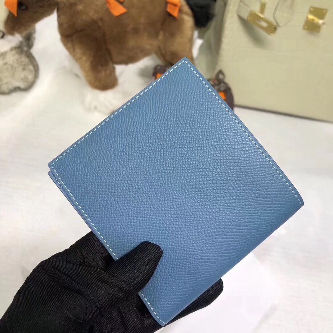 H**me5 poker compact wallet