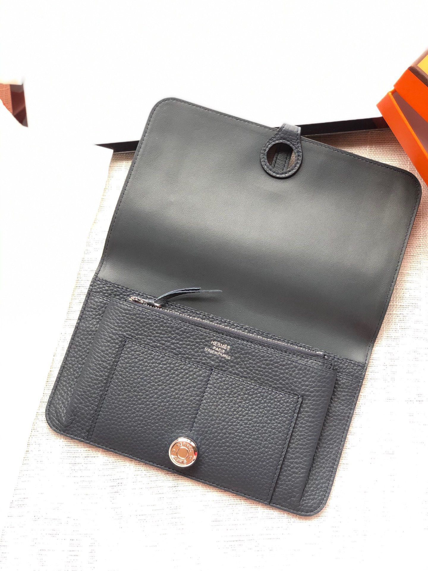 H**me5 dogon duo wallet 20.1cm