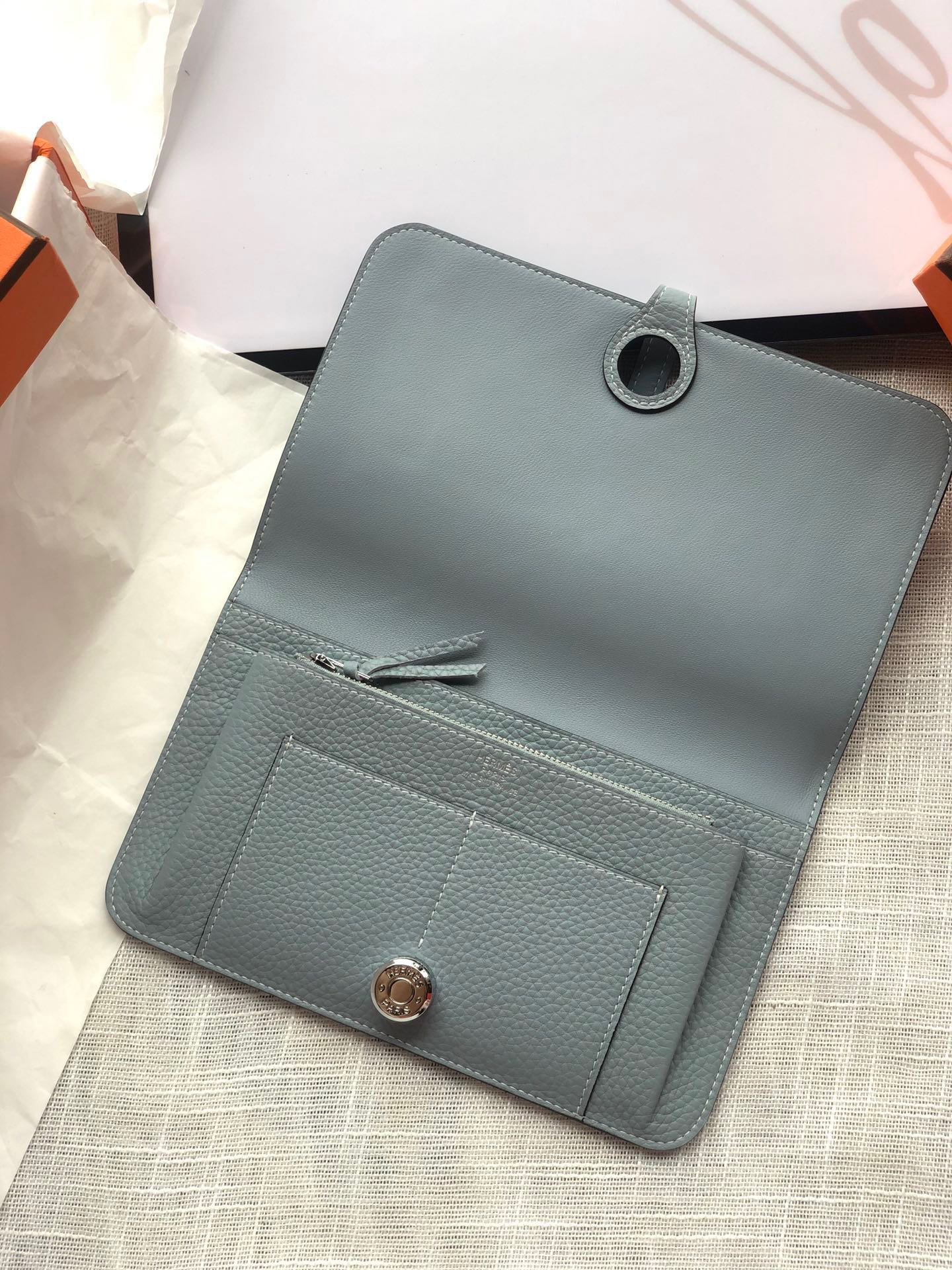 H**me5 dogon duo wallet 20.1cm