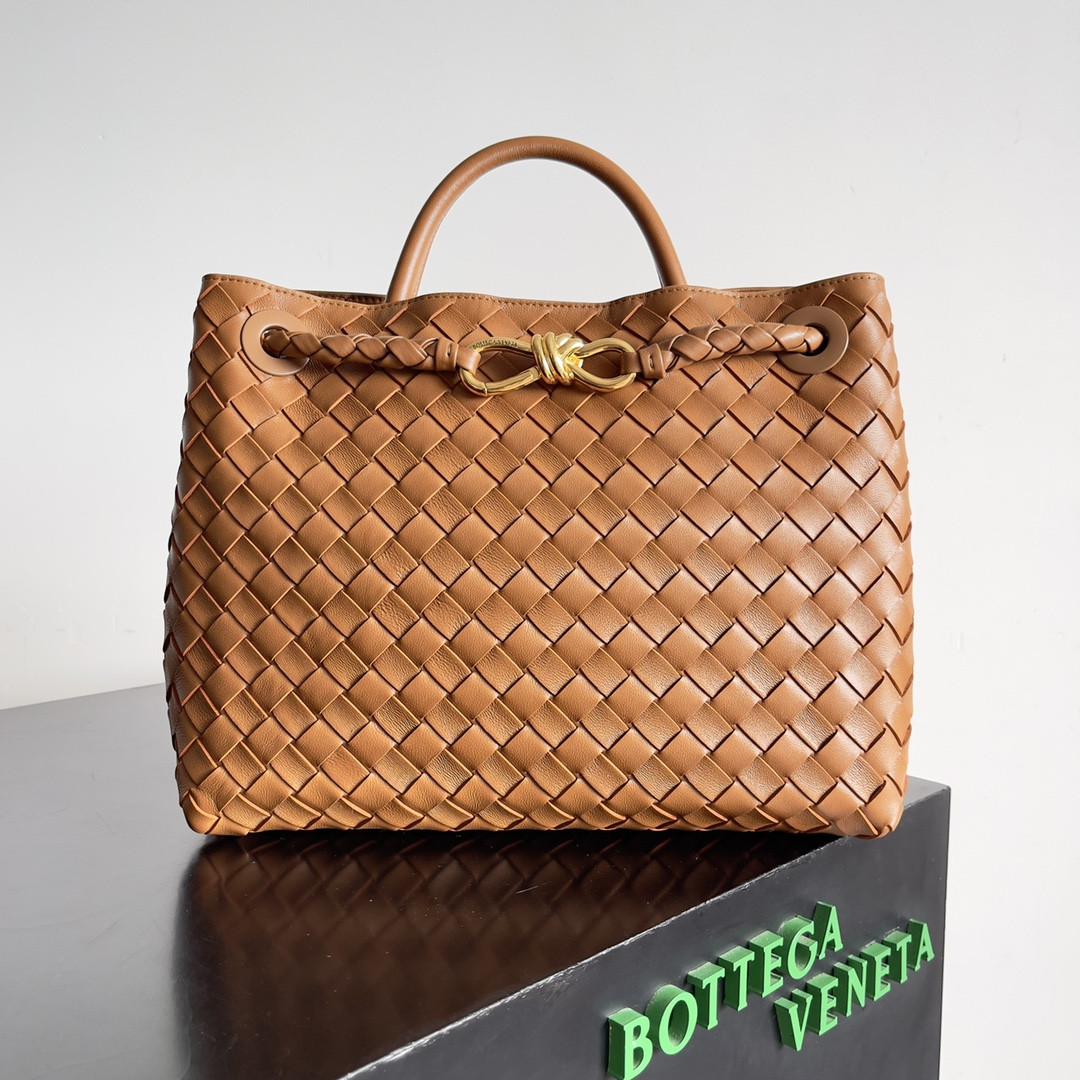bo*te*ga Ve*ne*ta medium andiamo 32x25x11cm