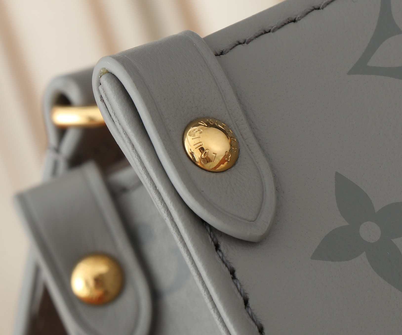 LV Monogram Ink  Small OnTheGo  M12465 25x19x11.5CM