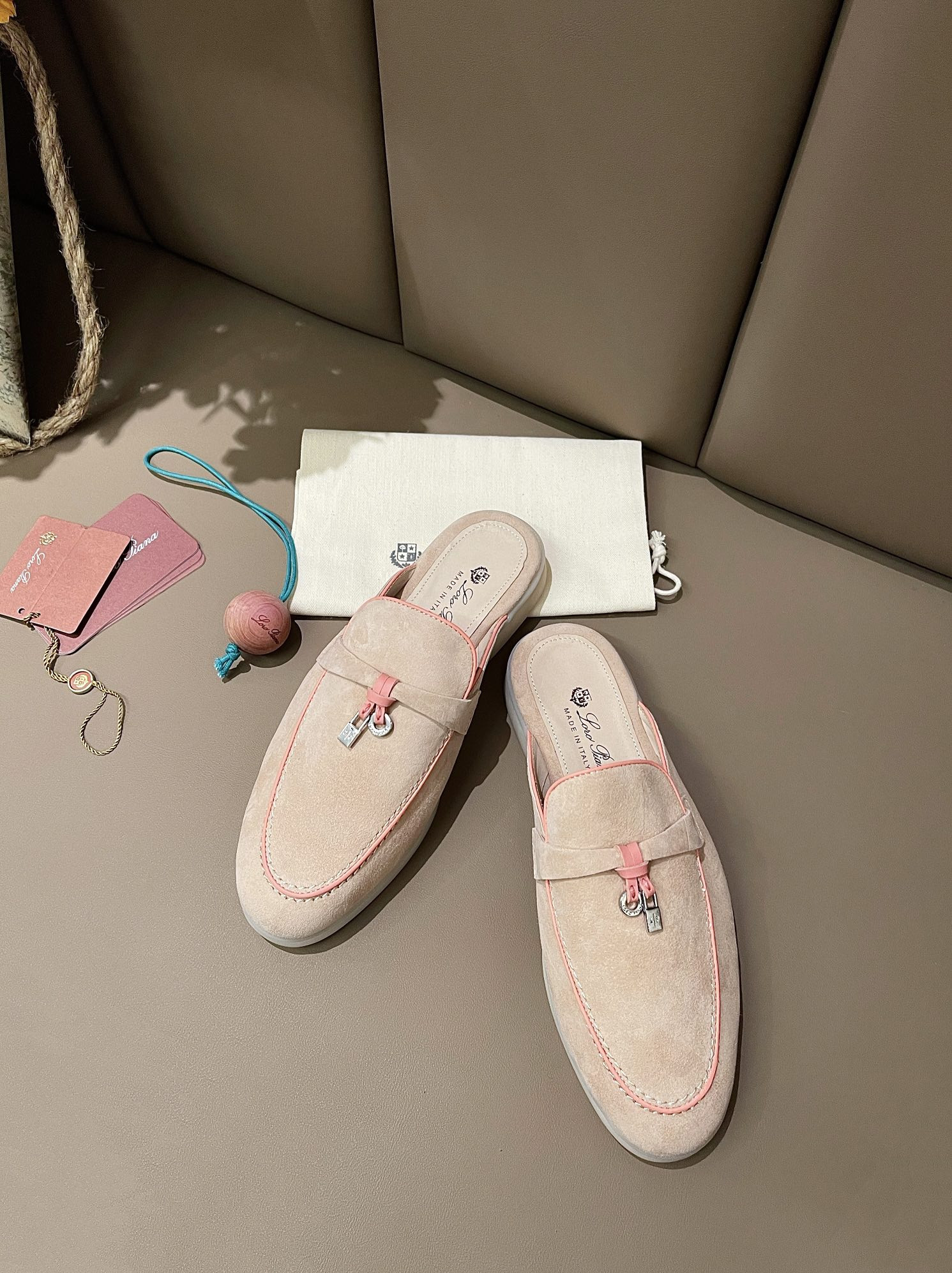 ua L**o p*ana babouche charms walk loafers