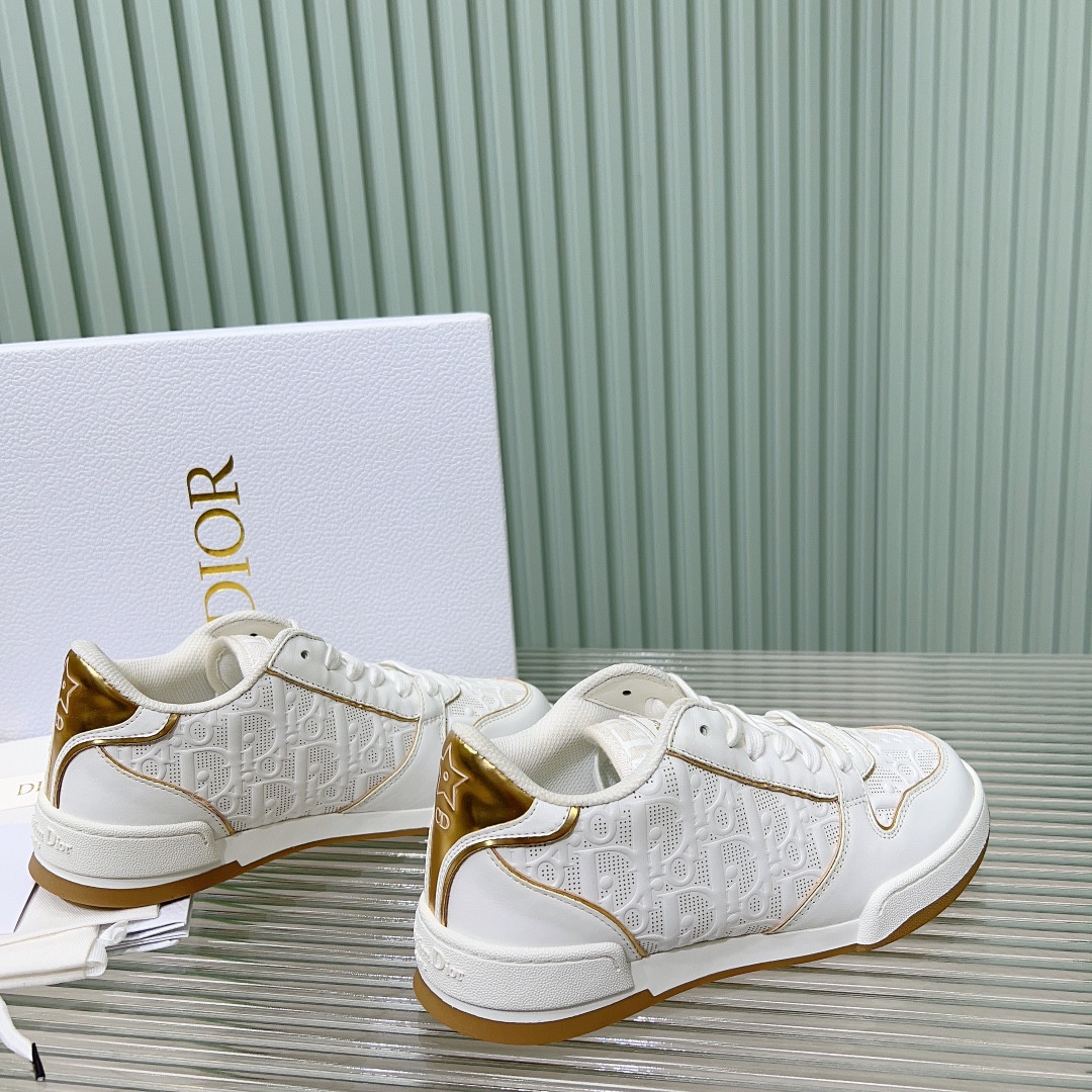 ua D*or one sneaker