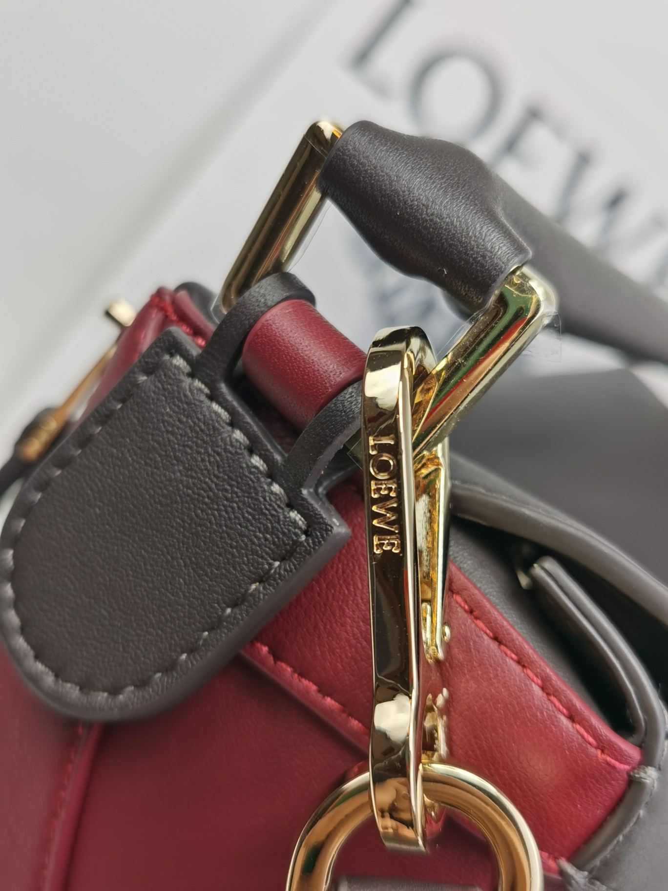 L0ew* small puzzle bag in classic calfskin 24x10.5x16.5cm