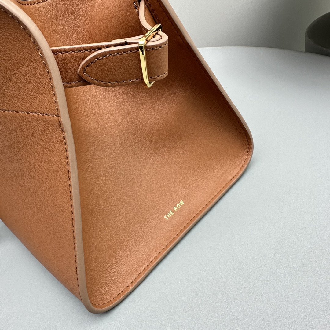 T*e R0w margaux 10 26x17.5x21cm