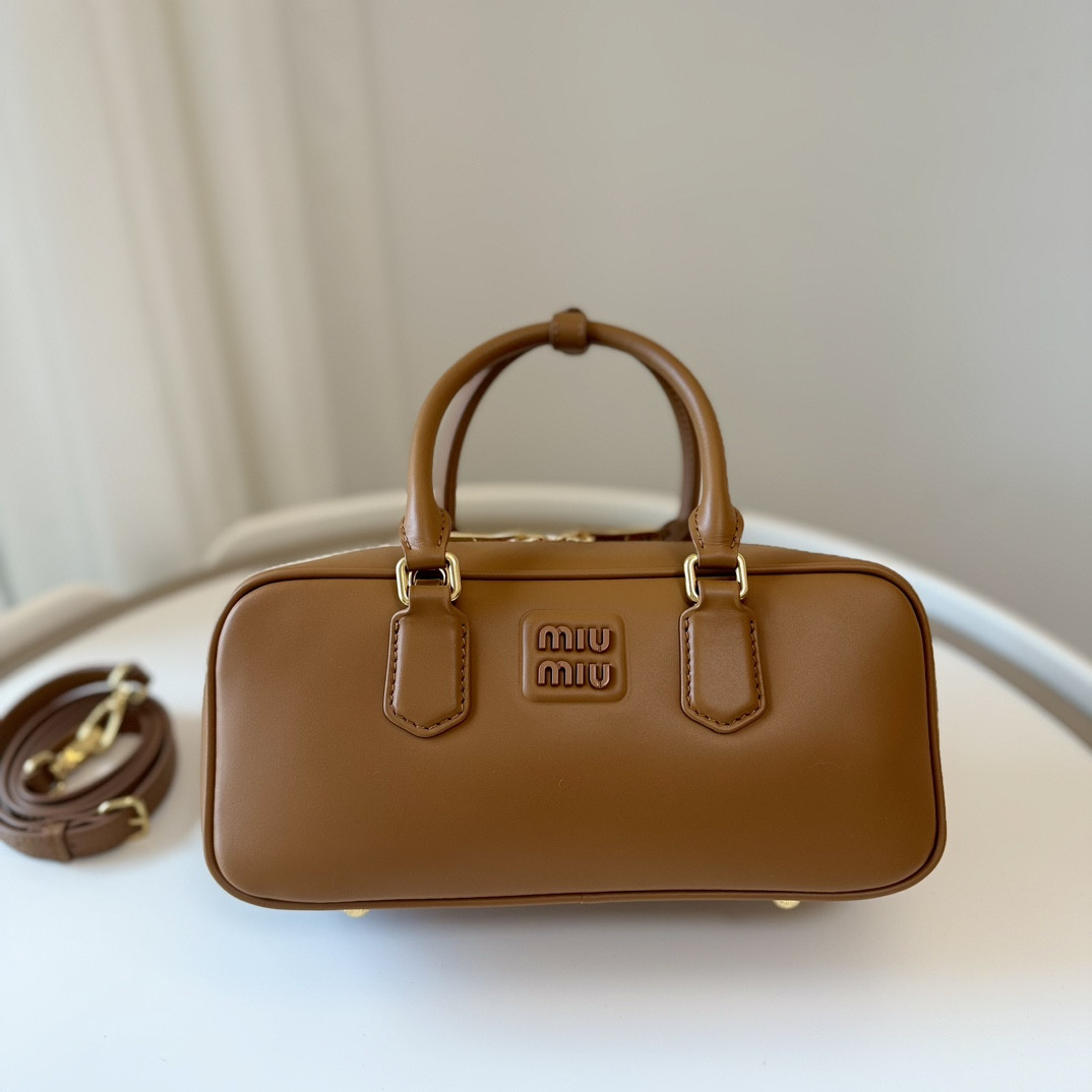 Miu Miu Arcadie leather bag 12x27x9cm