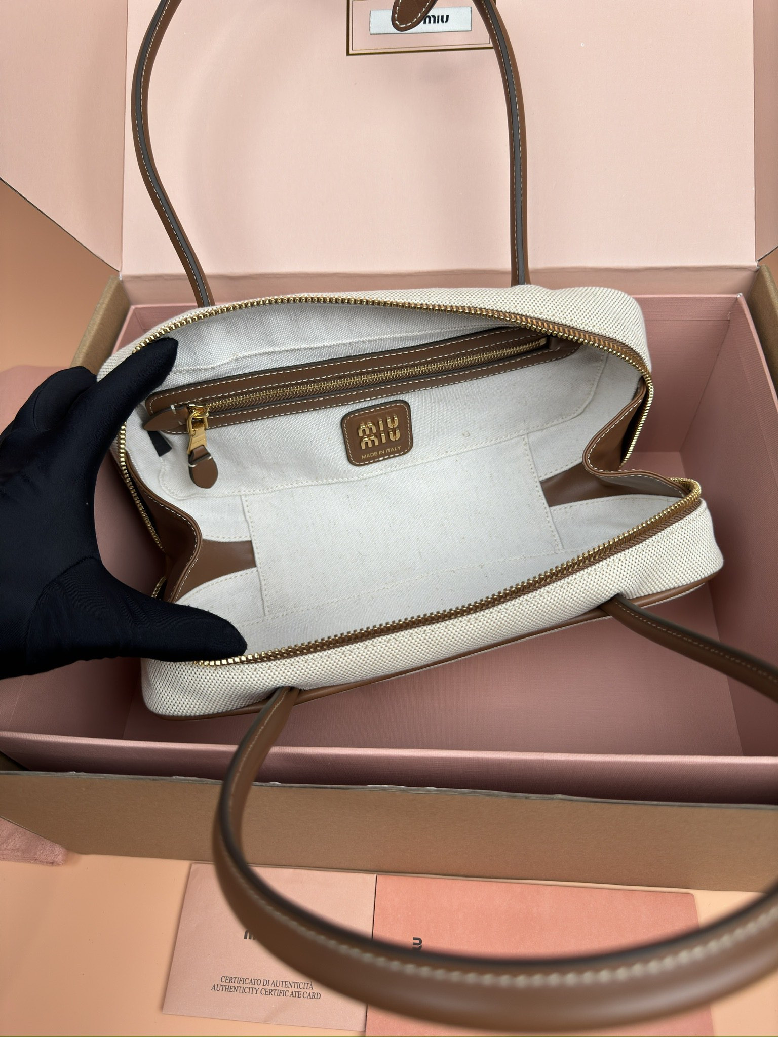 Miu Miu Leather Beau Bag 28×15×9cm