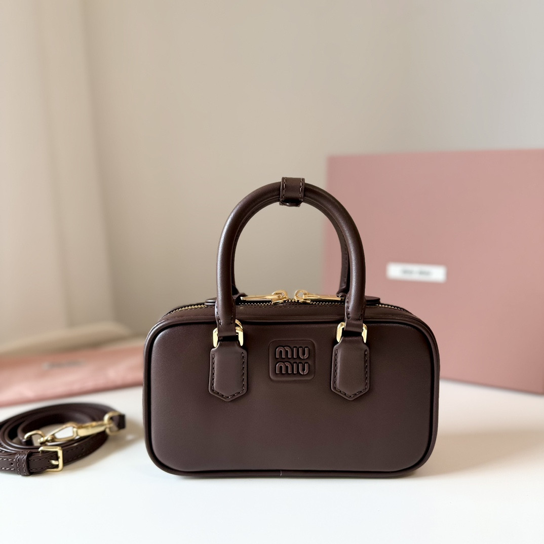 Miu Miu Arcadie leather mini-bag 19X10X5cm