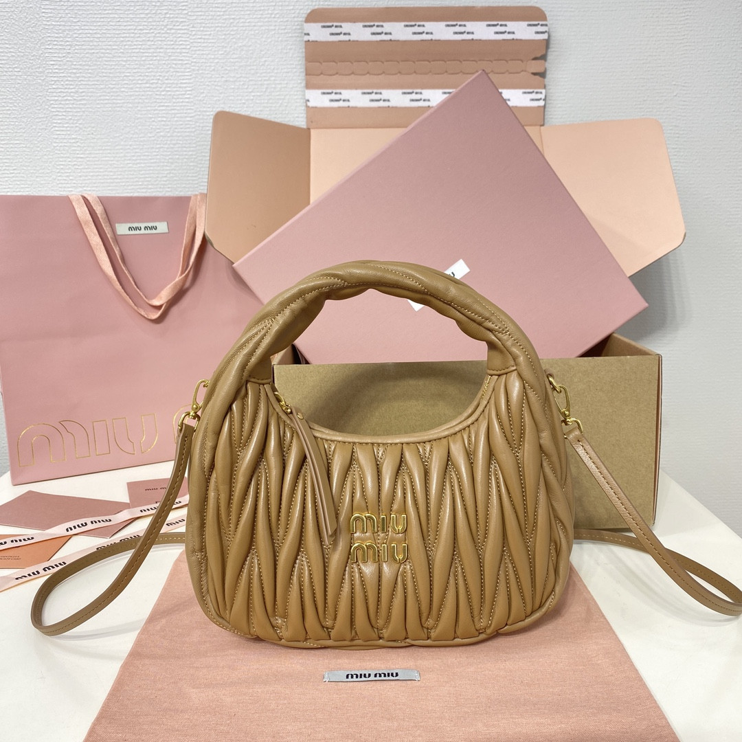 Miu Miu Wander matelassé nappa leather hobo bag 17x20x6cm