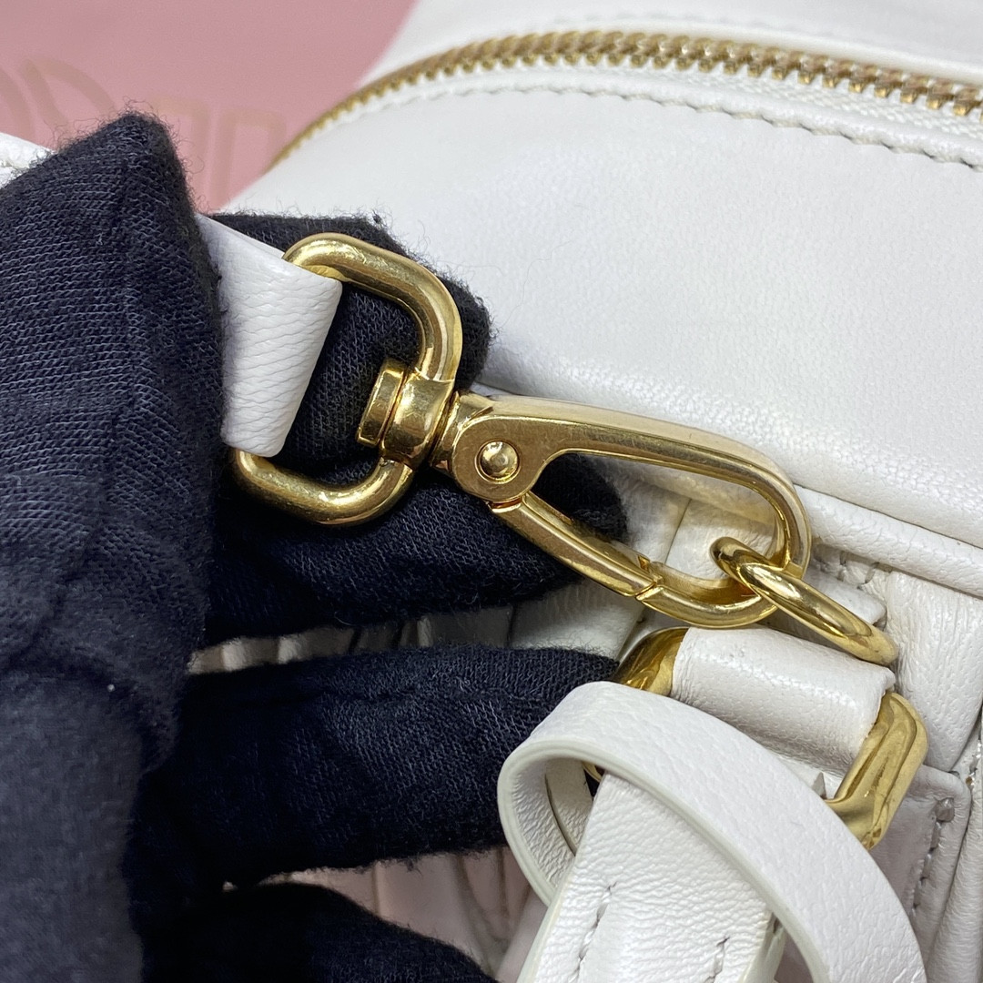 Miu Miu Arcadie matelassé nappa leather bag 12x27x9cm
