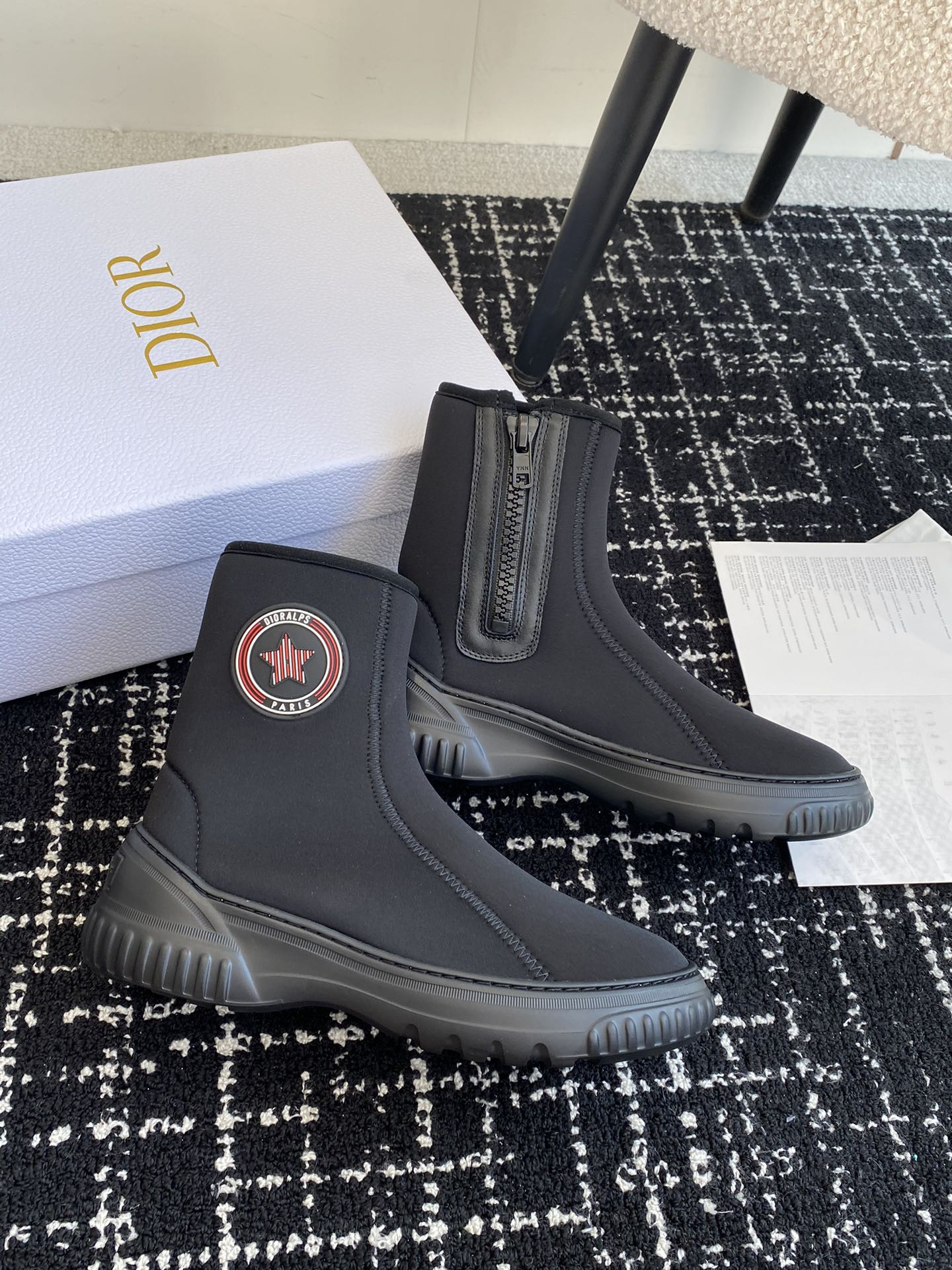 ua D*or boot