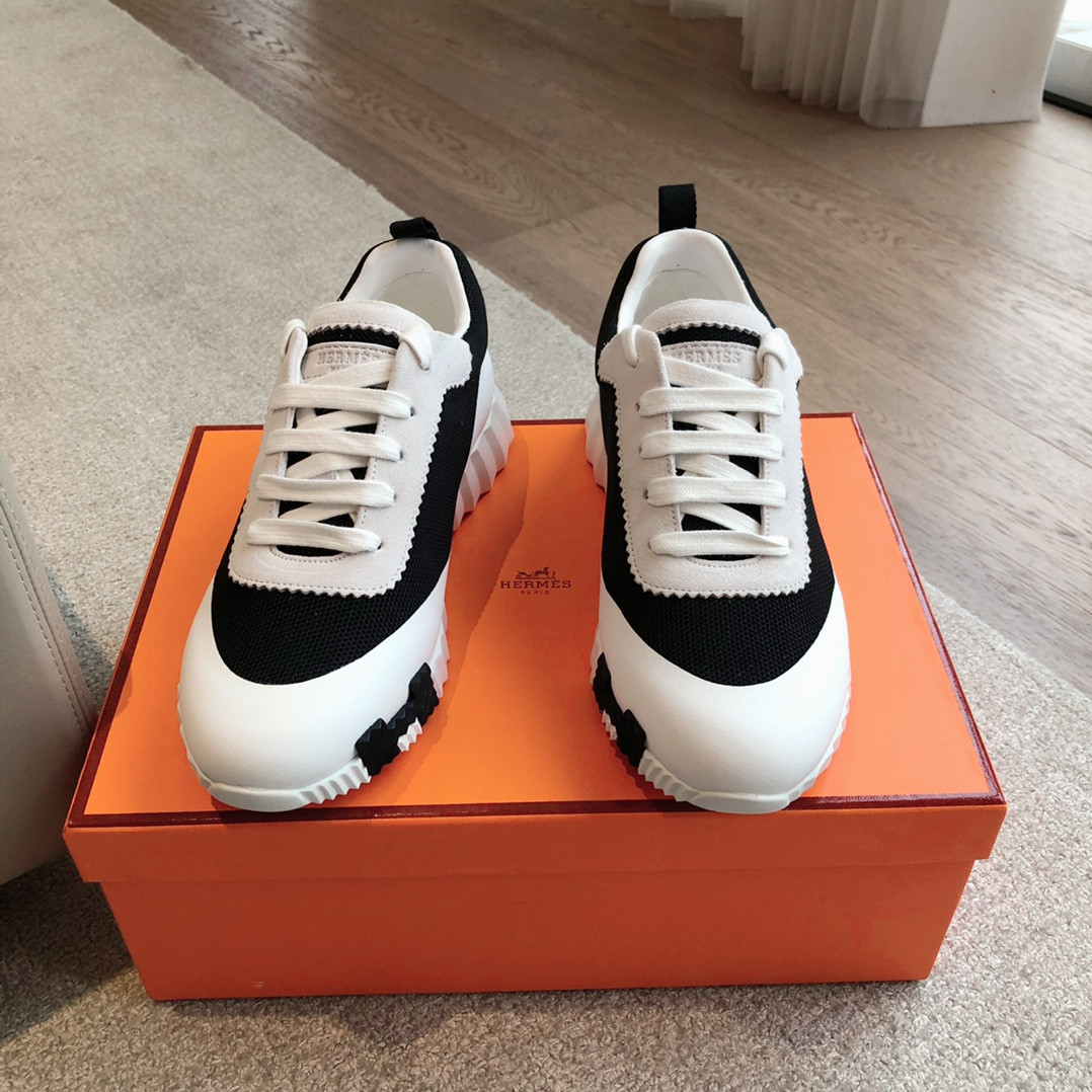ua H**me5 bouncing sneaker