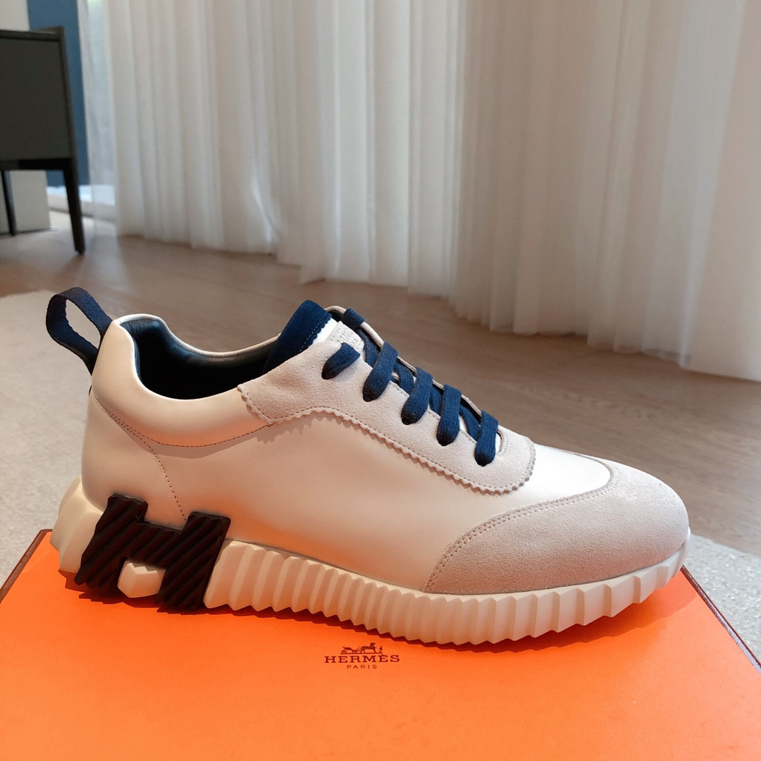 ua H**me5 bouncing sneaker