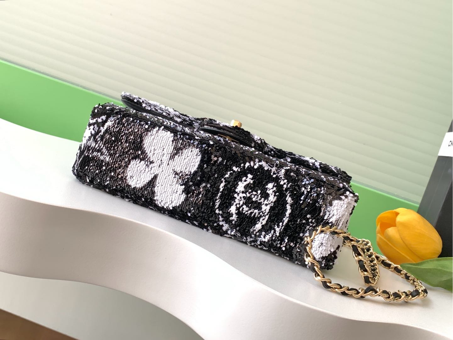 Ch*el flap bag 14x21x8cm