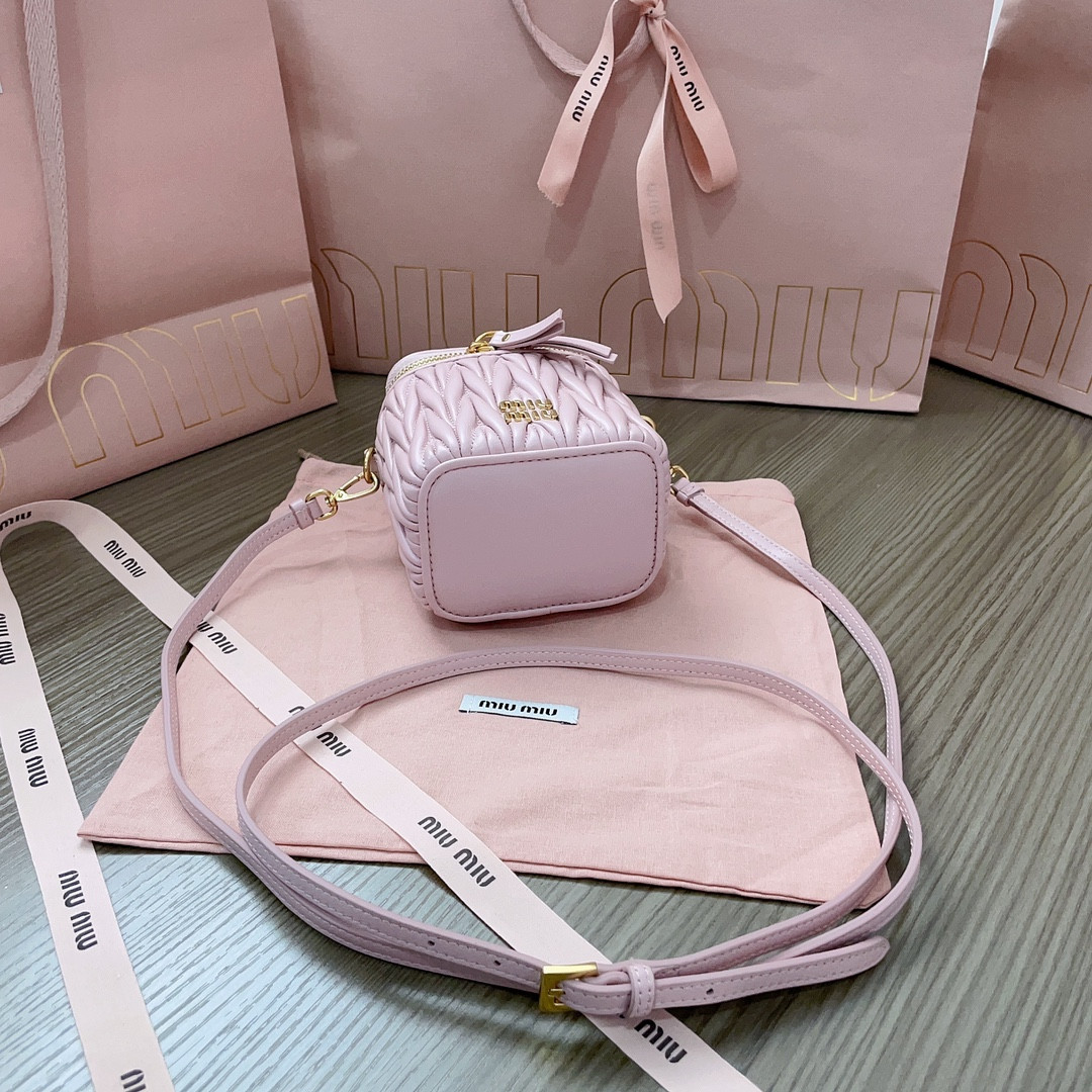 Miu Miu Matelassé nappa leather micro bag 10.5x9.5x7cm