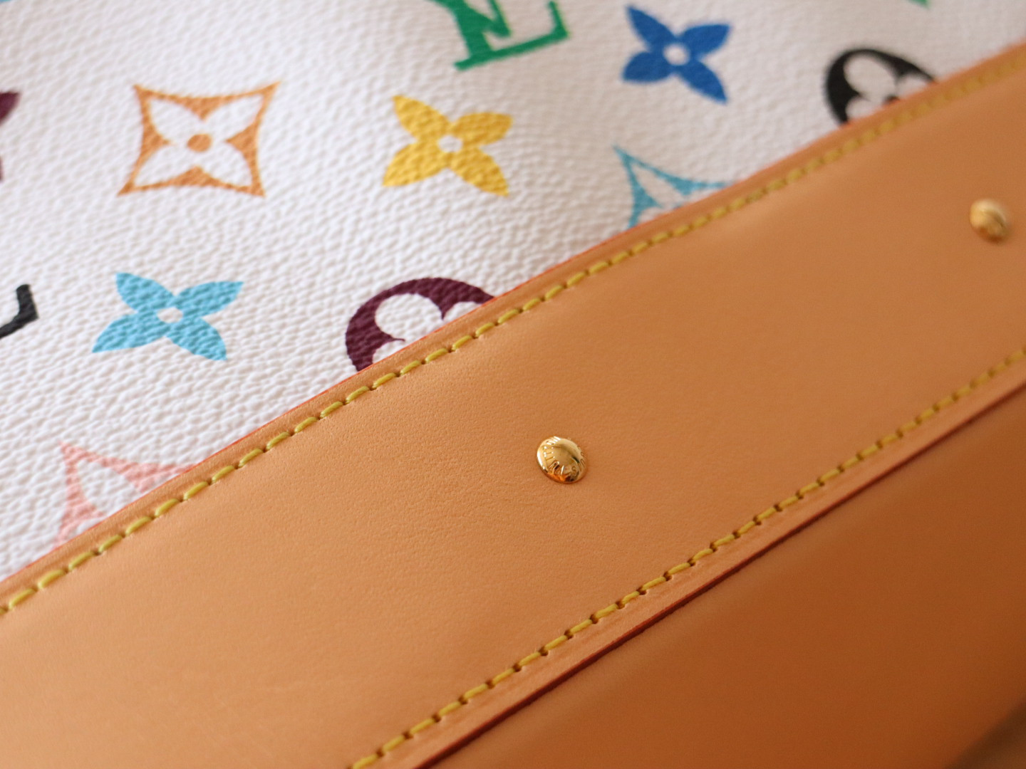 LV POCHETTE COSMÉTIQUE M13743 27x18x9cm