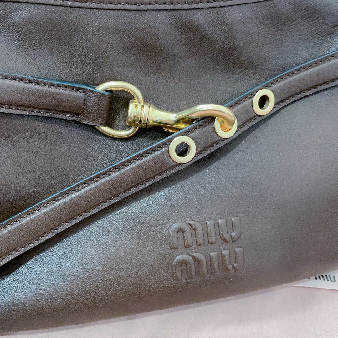 Miu Miu Aventure nappa leather bag 5BC182 33X19X5cm