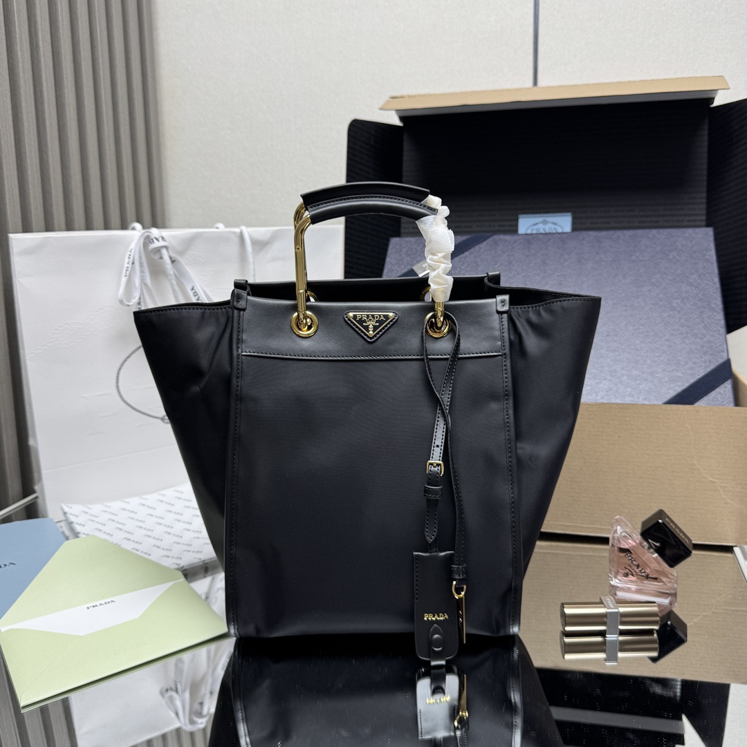 Pra*a re-nylon and leather tote bag 23x28.5x15cm