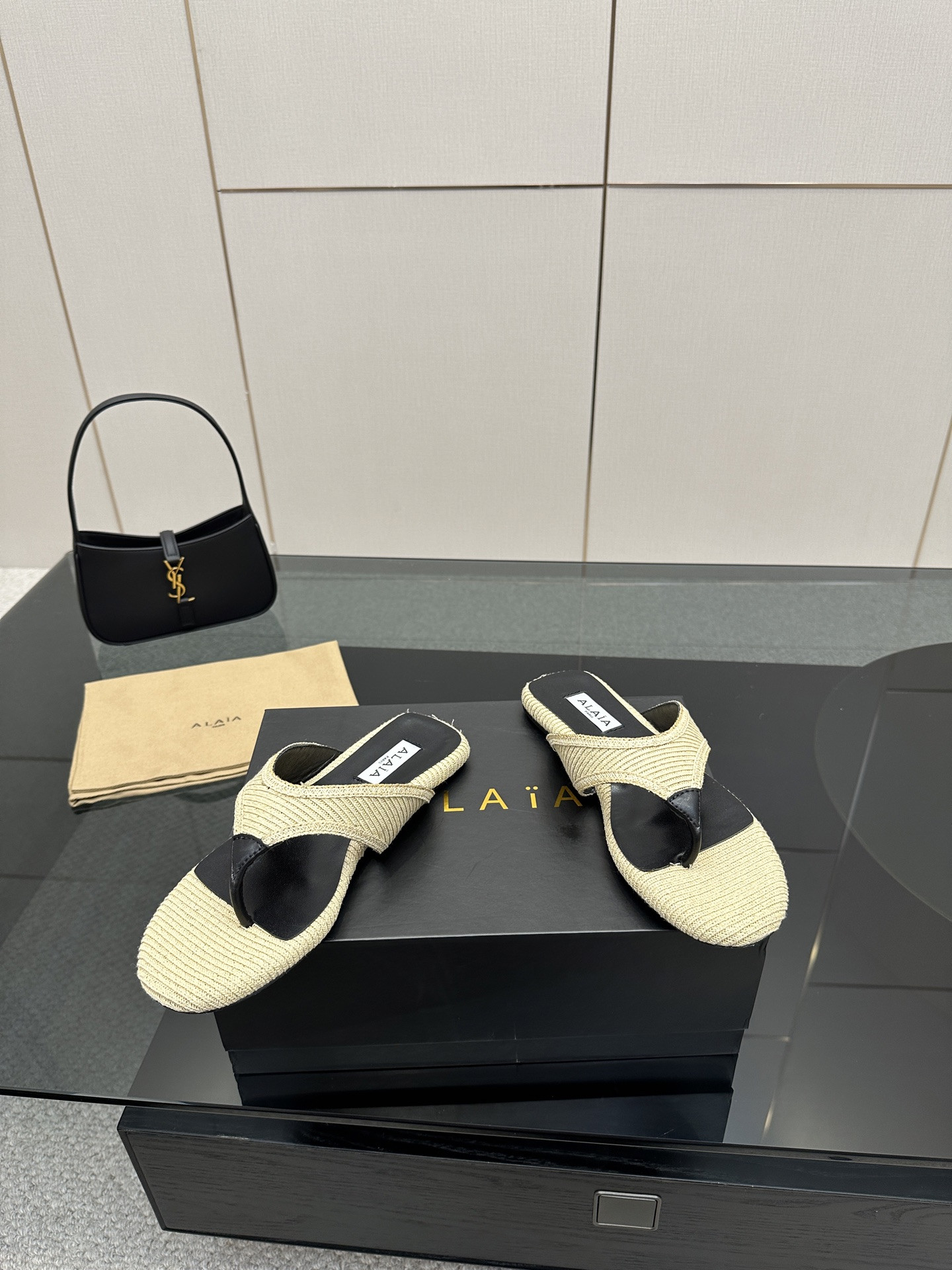 UA Alaia Triangle Flat Slides(Customized Size 7-10 days production time)