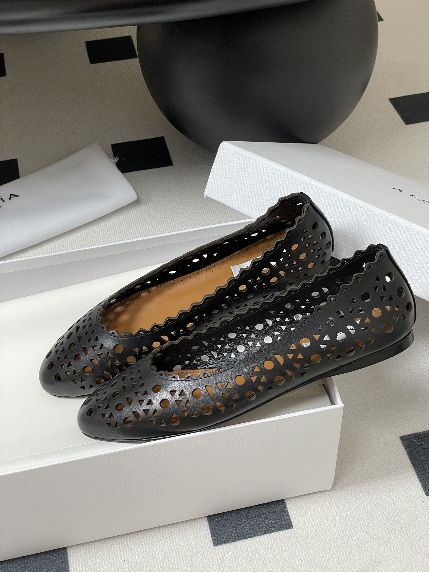 UA Alaïa Laser-cut Leather Ballet Flats(Customized Size 7-10 days production time)