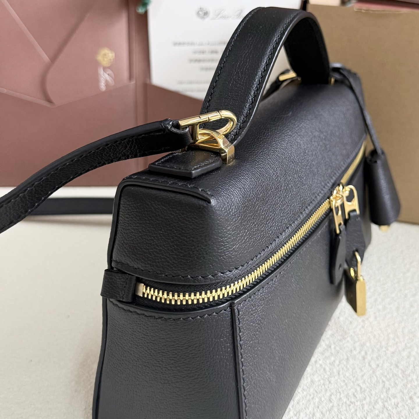 L**o p*ana extra bag l23 23x12x7cm