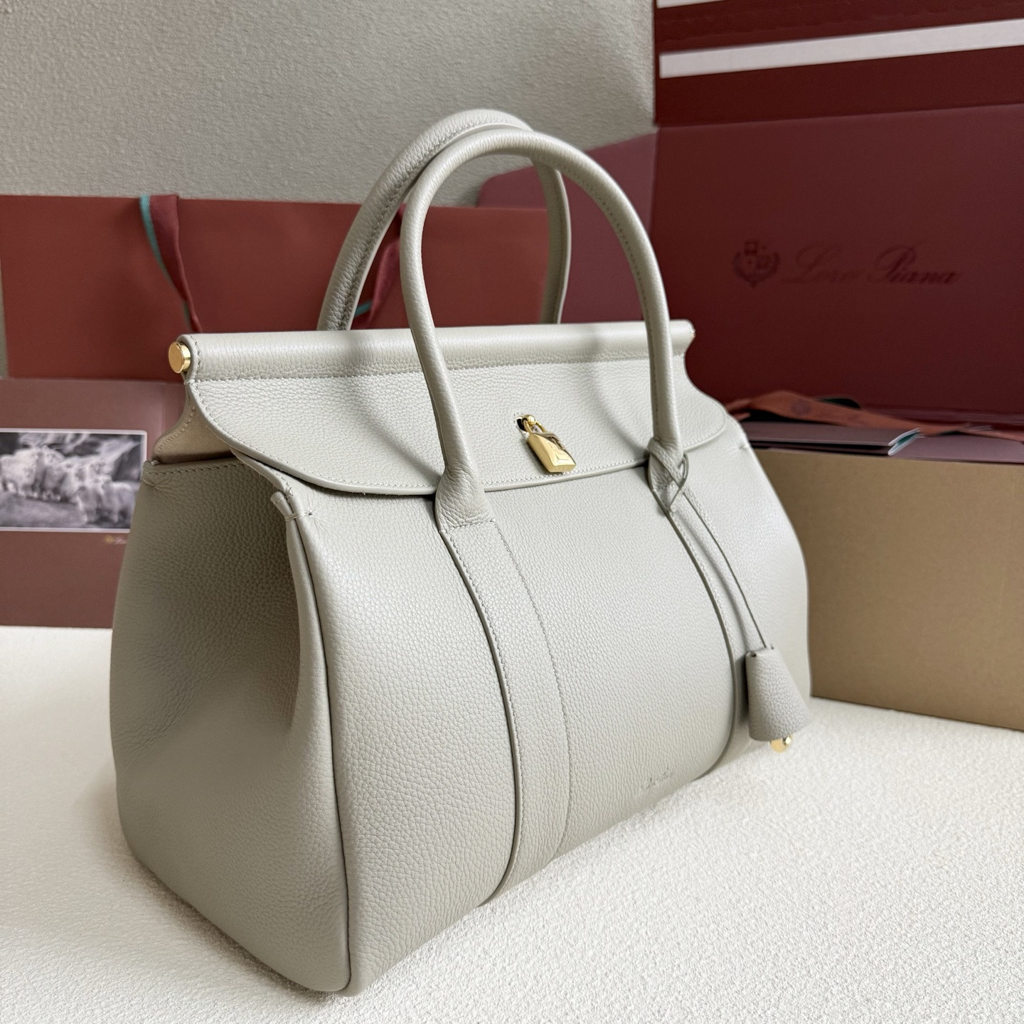 L**o p*ana loom l32 calfskin 33x23x18cm