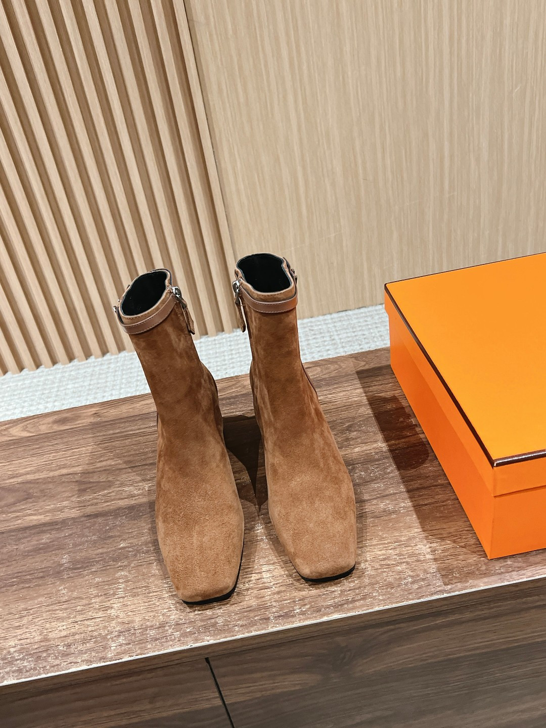 ua H**mes boot 5cm heel