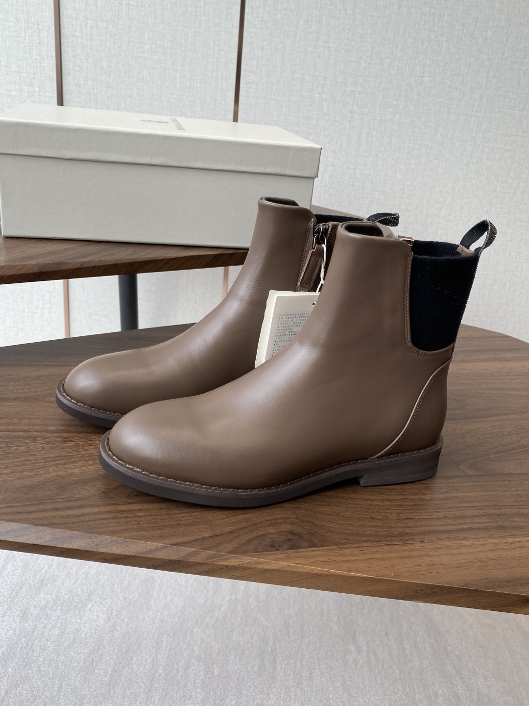 UA Brunello Cucinelli Chlesea Boots