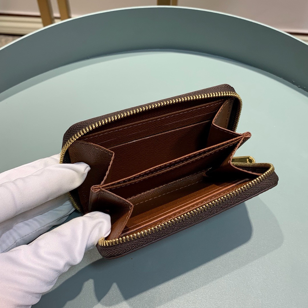 LV ZIPPY COIN PURSE M60067